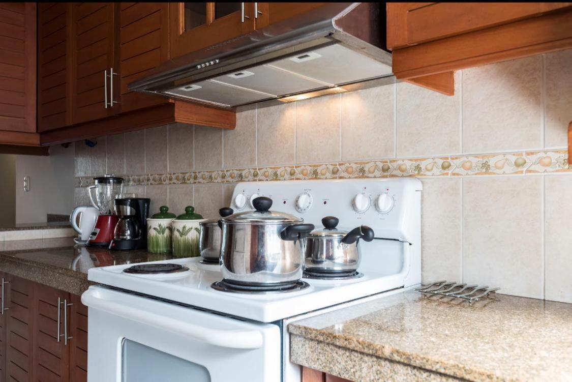 New Apartment In Miraflores! Larcomar Area! Lima Buitenkant foto